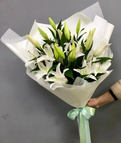Букет белых лилий Всегда в моих мыслях