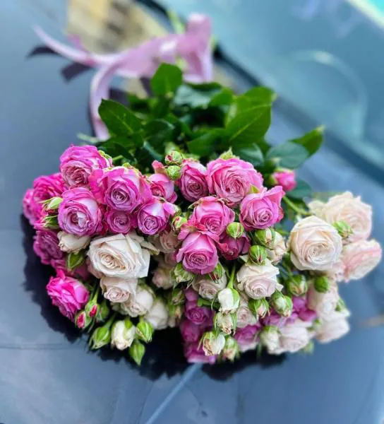 Букет из кустовых роз Путешествие к сердцу