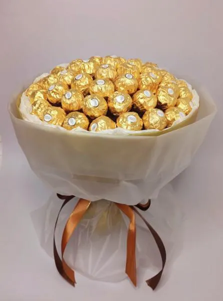 Сладкий Букет из конфет Ferrero Rocher 