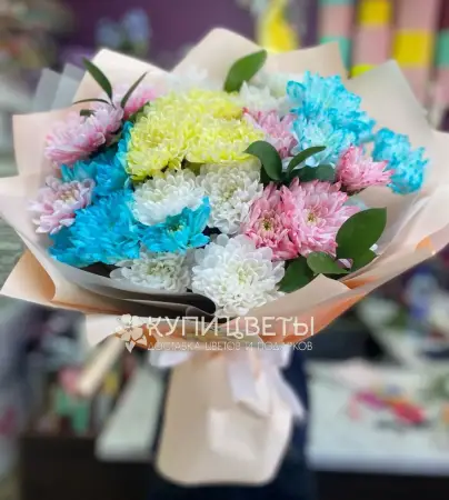 Букет из разноцветных хризантем Букет единства