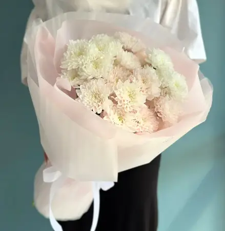 Букет белых хризантем Воздушное безе
