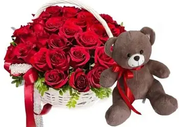 Подарочный набор № 9 с розами и плюшевым мишкой