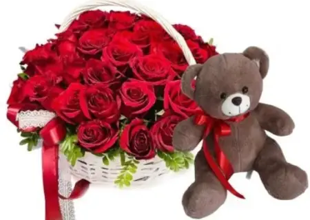 Подарочный набор № 9 с розами и плюшевым мишкой