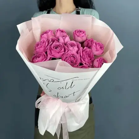 Букет из розовых пионовидных роз Розовый вихрь