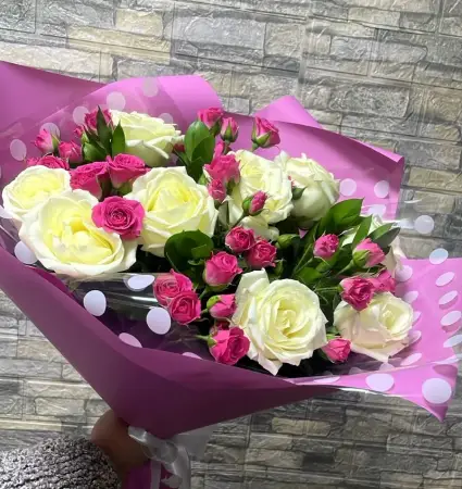 Букет из роз Лепестки любви